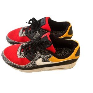 Nike size 10.5 Air Max 90 SE women's Black Phantom Chile Red